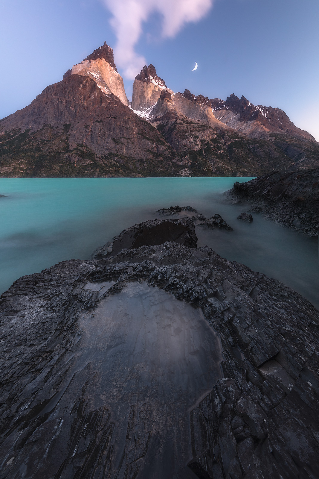 An image that deceptively shows an apparently calm scene during an extremely windy and gusty morning on the lake.