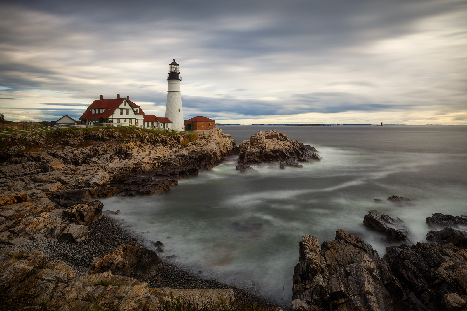Maine's beautiful Portland Headlight lighthouse on a cloudy day.